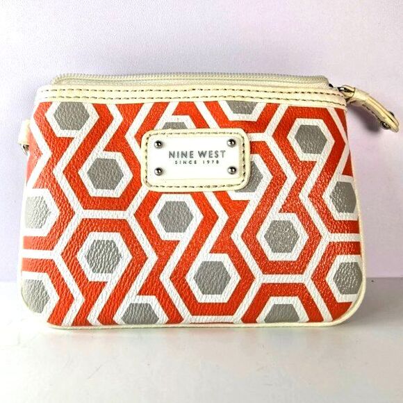 Nine West Faux Leather Wristlet Geometric Orange White Gray - Picture 1 of 7